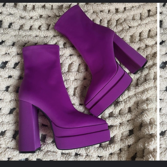 Free People X Jeffrey CampbellSatin Platform Block Heel Distortion Chelsea Boot - Picture 5 of 6